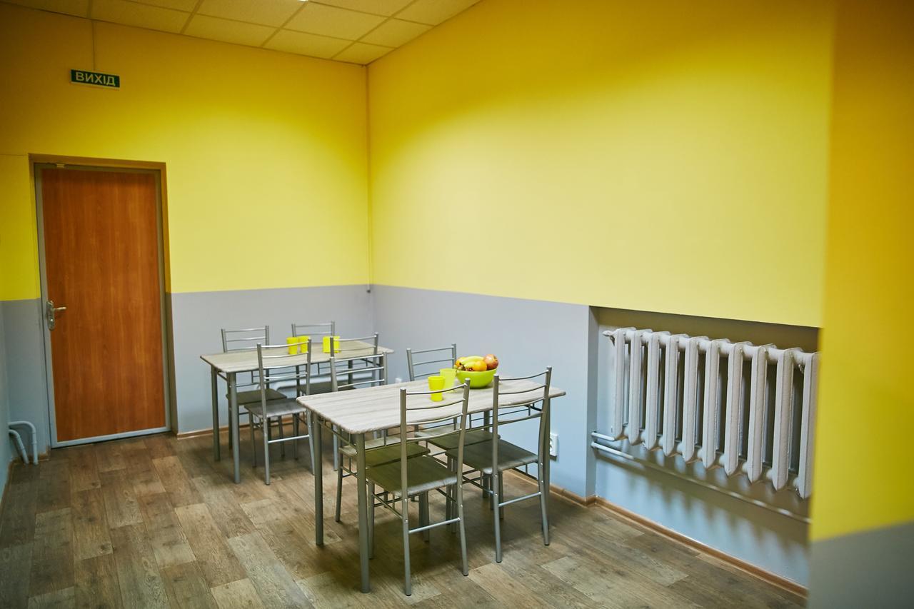 Hello Yellow Hostel Dněpropetrovsk Exteriér fotografie